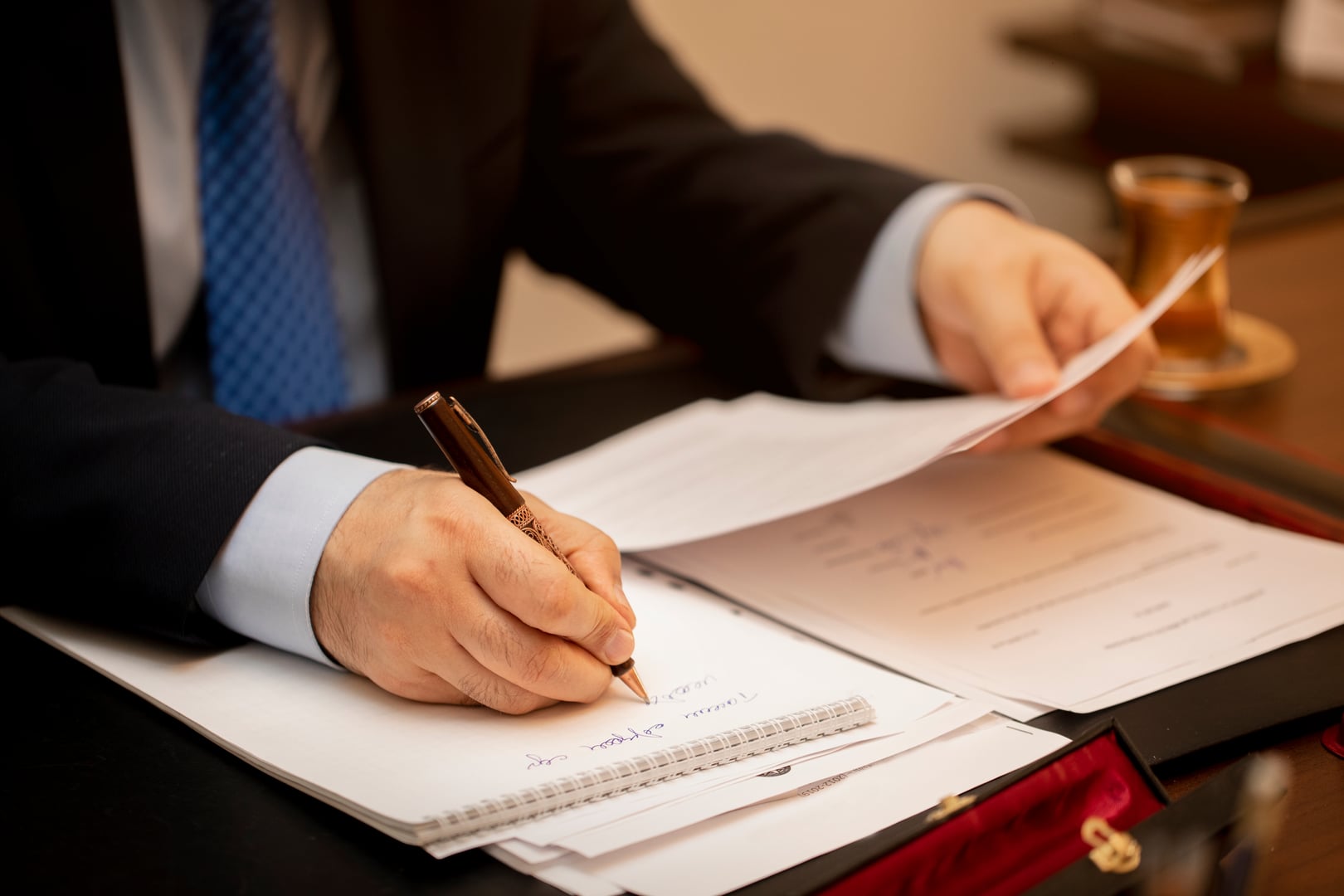 TrustLink Notary Services - Professional document processing and attestation in Oman